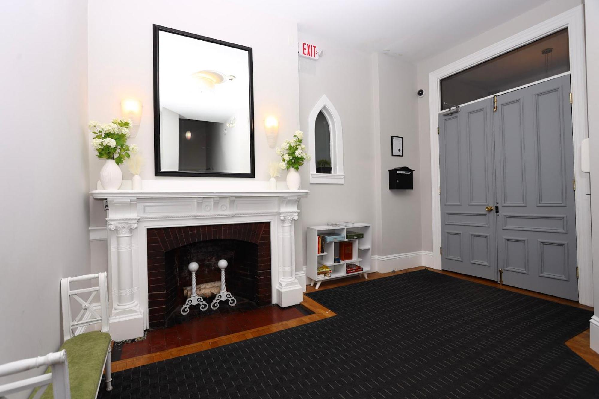 Stylish Newbury Street Studio, #4 Boston Buitenkant foto